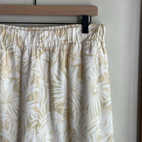 ANINE BING Candice Short in Hawaiian Print - Picture 4 of 16